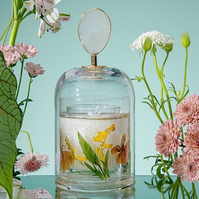 アロマセラピーのカバーが付いている不滅の花の水晶のコップの治療の大豆のワックスのにおいの蝋燭