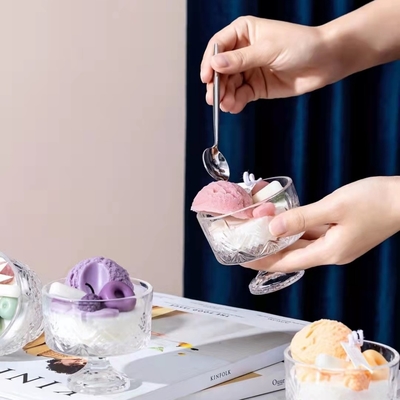 大豆のワックスの蝋燭は小さい商標140gのアイス クリームをかぎつけた箱の蝋燭をかぎつけた