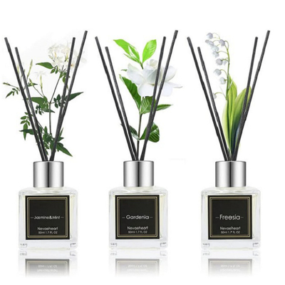 小型香料入りの香りのリード拡散器ローズおよびOudの芳香50ml