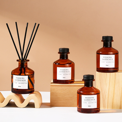 ブラウンのびんDPMAの小さい香りのReedの拡散器およびオイル50ml