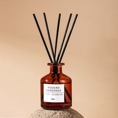 ブラウンのびんDPMAの小さい香りのReedの拡散器およびオイル50ml