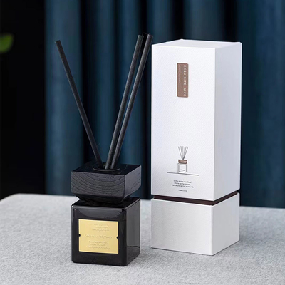 贅沢な芳香オイルの黒いガラス ビンのReedの拡散器100ml
