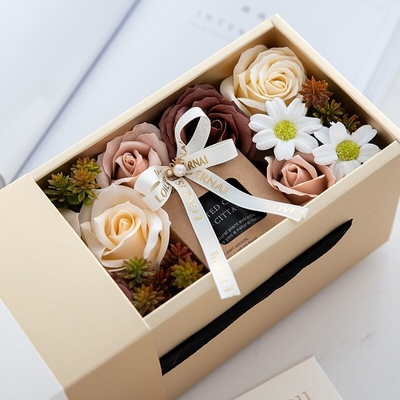 2023人の不滅の花のアロマセラピーの蝋燭のギフト用の箱のバレンタイン デーの母の日のギフトの誕生日プレゼントローズは花Bouqを乾燥した
