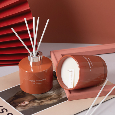 香りの家の芳香オイルの独特なReedの拡散器の香料入りの蝋燭のギフト用の箱 セット