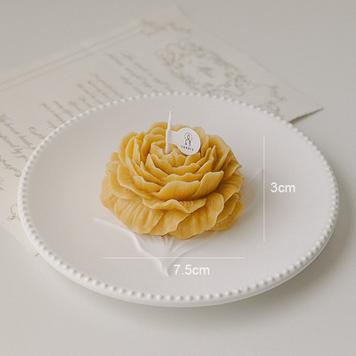 大豆のワックスの蝋燭のアロマセラピーを切り分けている香りの家の花の形のシャクヤクはハンドメイドをかぎつけた