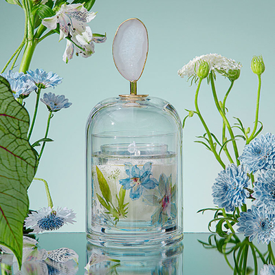 アロマセラピーのカバーが付いている不滅の花の水晶のコップの治療の大豆のワックスのにおいの蝋燭