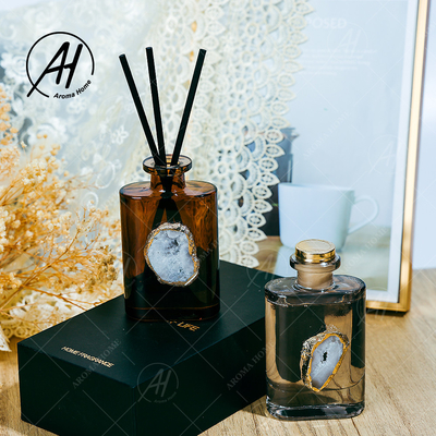 においのガラス ビン家の装飾のための火の芳香のFireless Reedの拡散器無し