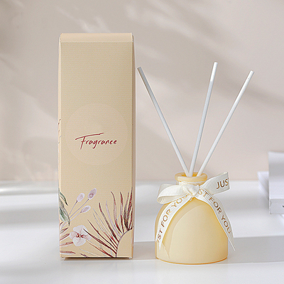 家庭用化学品のギフト セットのための藤の棒が付いている贅沢なガラス芳香のReedの拡散器