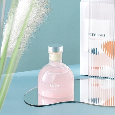 海洋のGardenia部屋のガラス ビン家の鉱泉のための芳香オイルのにおいの棒のReedの拡散器