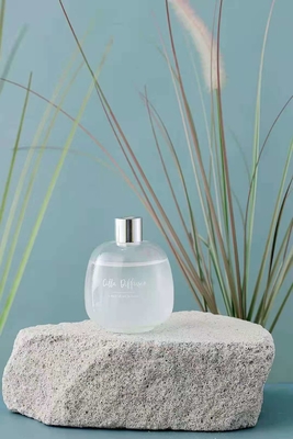 注文の白い香りのリードの拡散器のギフトは200ml Cocodorの花のタケを置いた