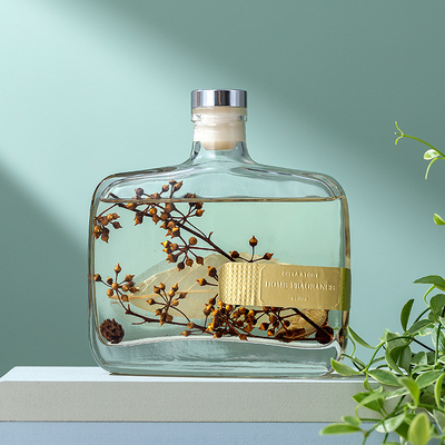 ギフト用の箱の家の芳香のOudのビャクダンの香りのリードの拡散器の香水